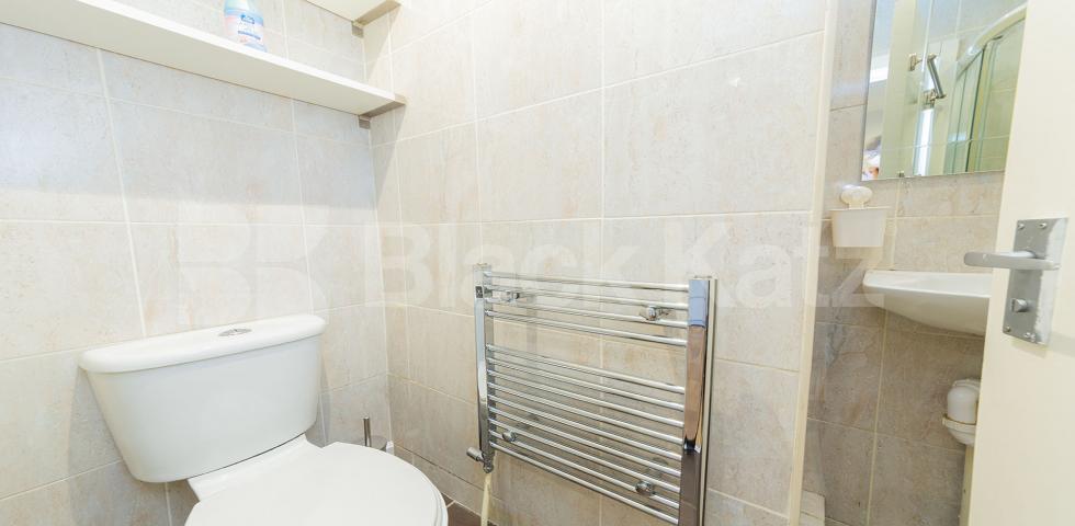 Large studio in a period red brick house in Maida Vale W9. Sutherland Avenue, Maida Vale 